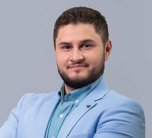 Денис Бильданов